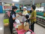 ตรวจสุขาภิบาลอาหารและผู้ประกอบอาหารโรงเรียนท่าปลาอนุสรณ์ 1