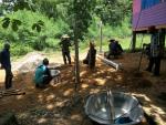 สร้างห้องส้วมในศูนย์กักกัน โรงเรียนสว่างวิทย์