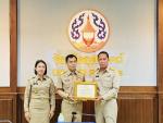 รับเกียรติบัตร ตลาดดีมีมาตราฐานระดับจังหวัด อันดับที่ 1