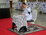 ร่วมพิธีถวายน้ำสรงพระศพ และลงนามถวายความอาลัย เบื้องหน้าพระร